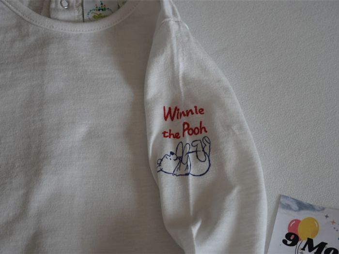 Ens Winnie The Pooh 9 mois : Salopette en sweat grise chinée/bleue fantaisie + haut blanc fantaisie - photo numéro 6