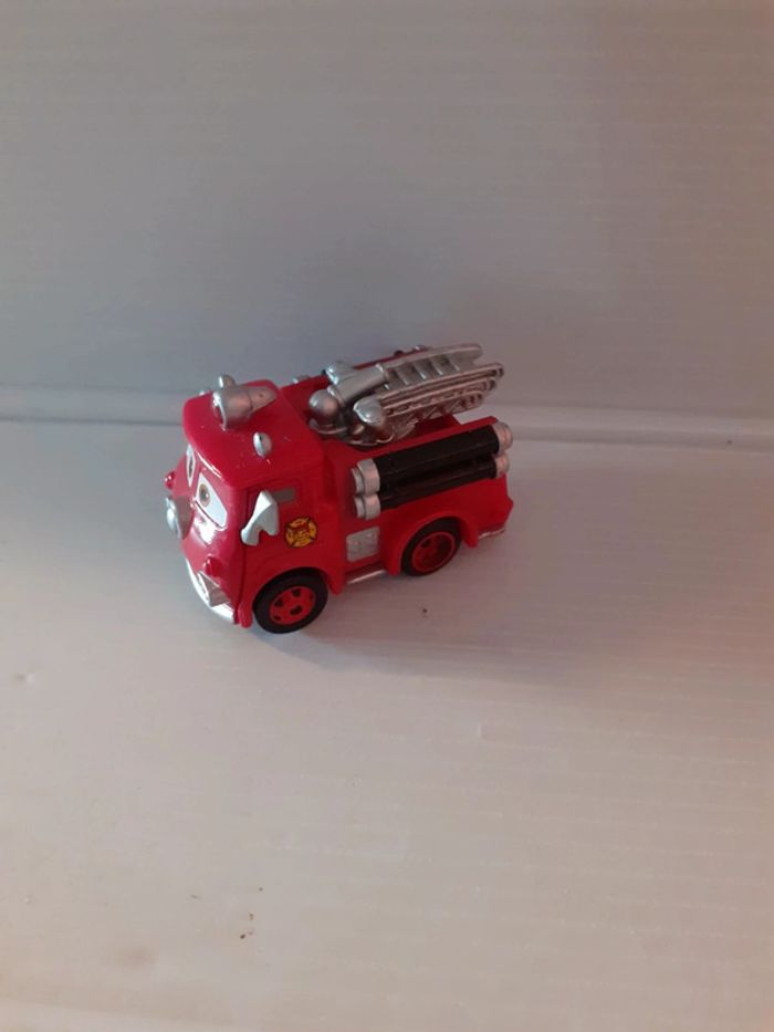 Cars red - photo numéro 2