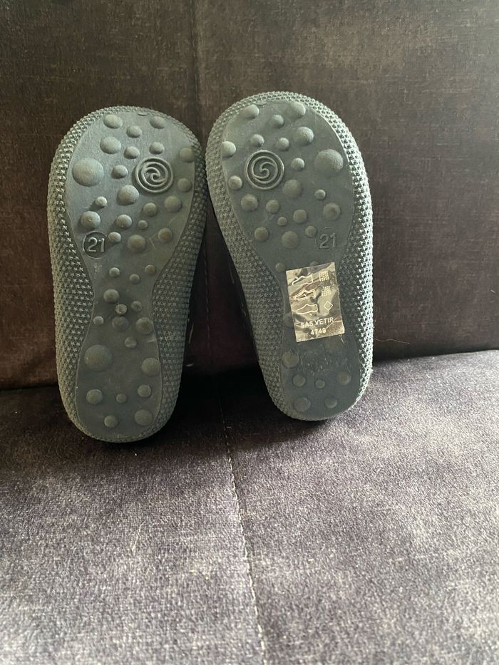 Chausson taille 21 - photo numéro 3