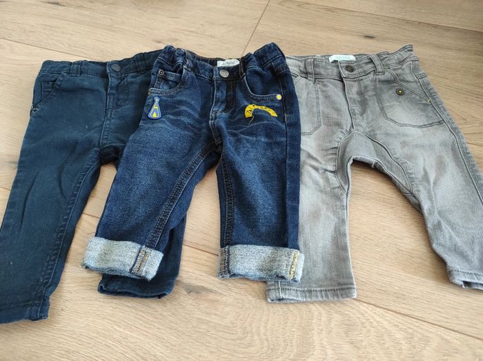 Lot de trois pantalons 6 mois