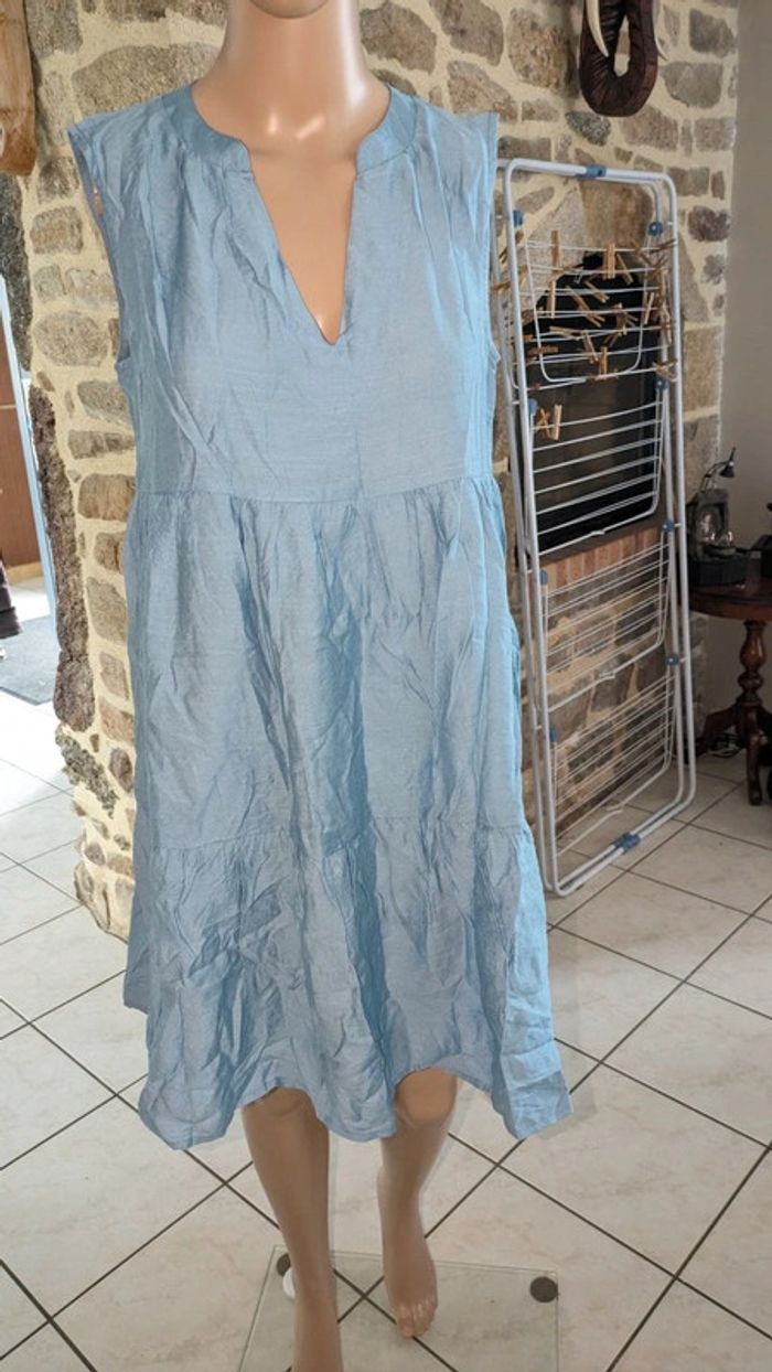 Robe 👗 plissée sans manche taille S/38 jamais porté