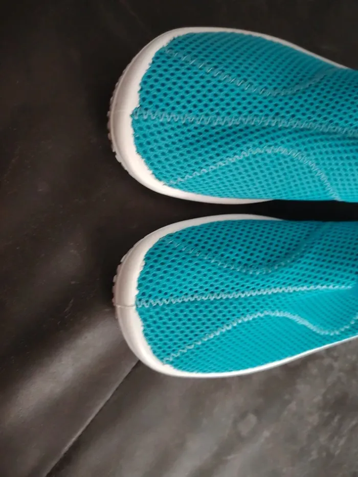 Chaussures aquatiques pour aller dans l'eau - photo numéro 8