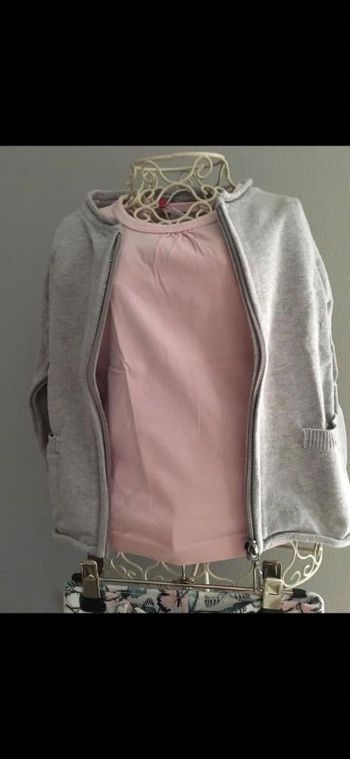 Gilet et t-shirt fille 3 ans