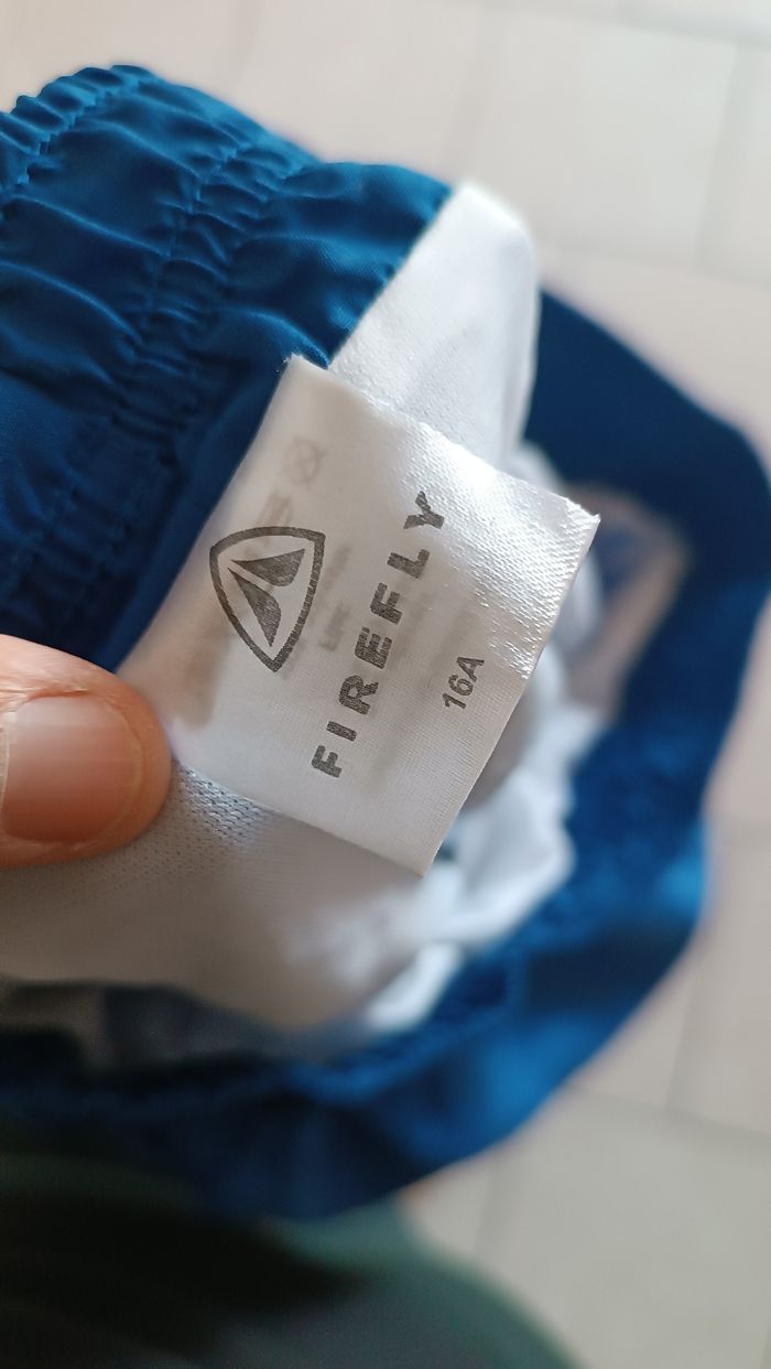 Lot de deux shorts taille 16 ans garçon - photo numéro 2