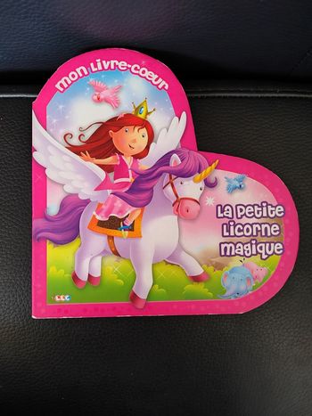 La petite licorne magique