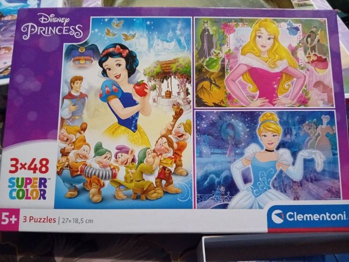 Lot de 3 puzzles princesses