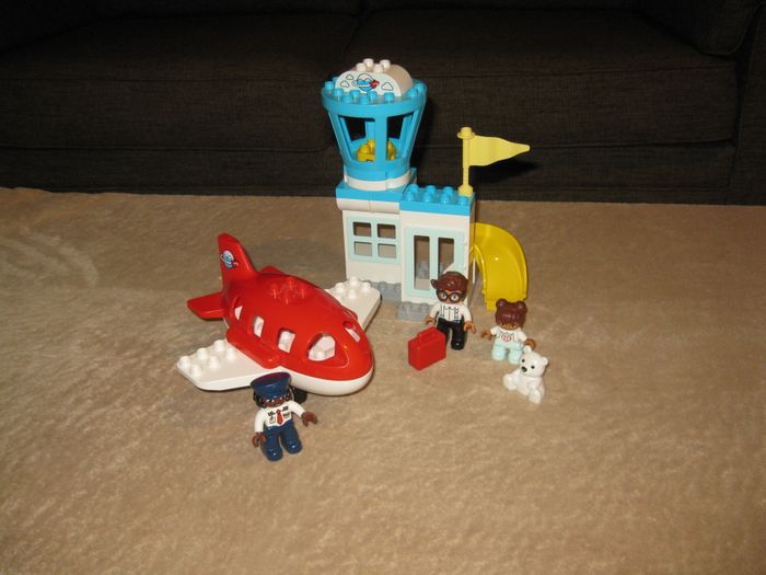avion et aéroport lego duplo