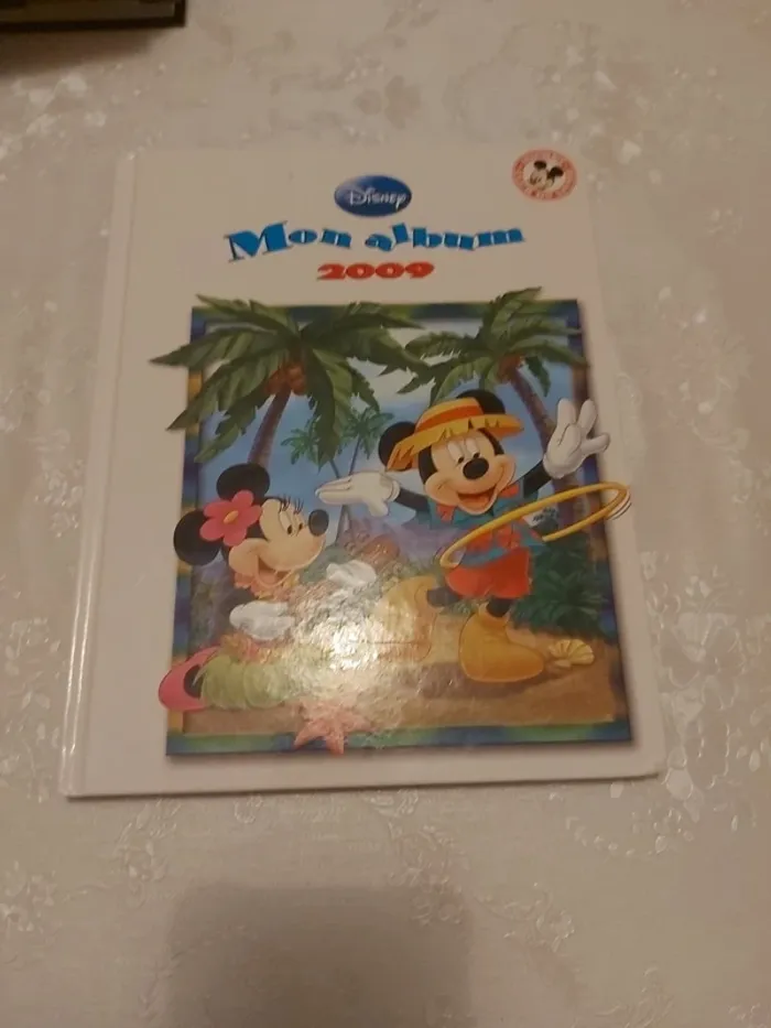 Livre Disney mon album 2009
