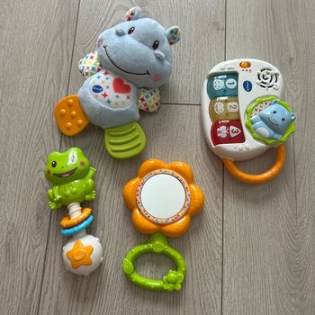 Lot jouets éveil