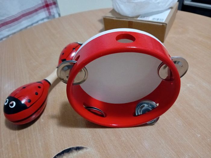 Maracas et tambourin - photo numéro 4