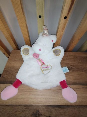 Licorne marionnette poussière d Etoile