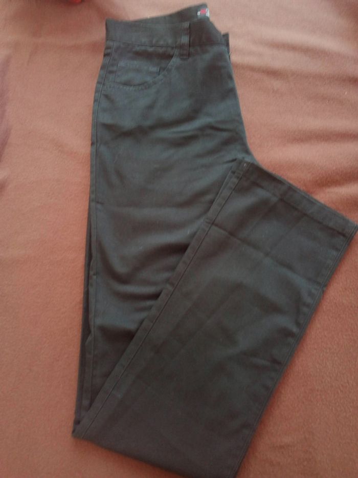 Pantalon noir en toile
