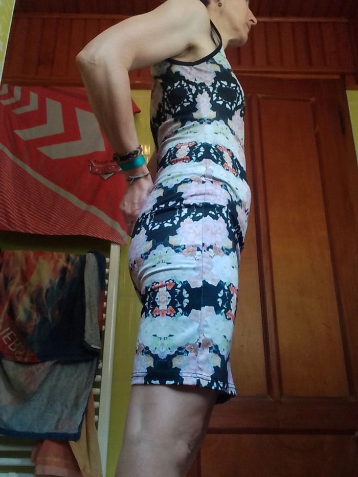 Robe femme motif fleurs H&M - photo numéro 6