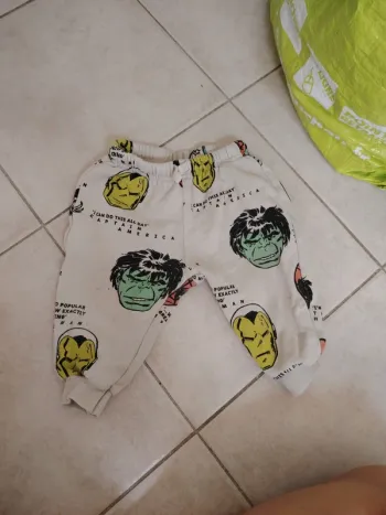 Pantalon Marvel