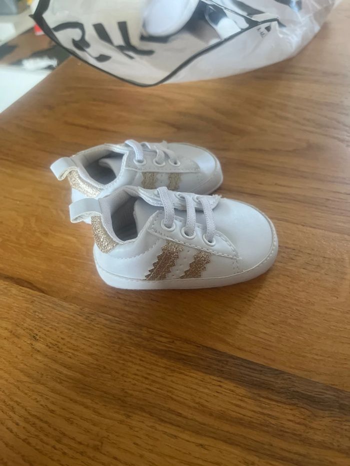 Chaussures bébé 3 mois - photo numéro 2