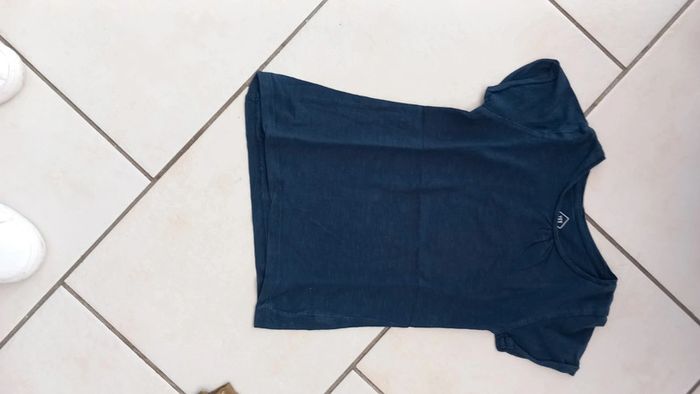Tee shirt marine tex 5/6 ans tbe