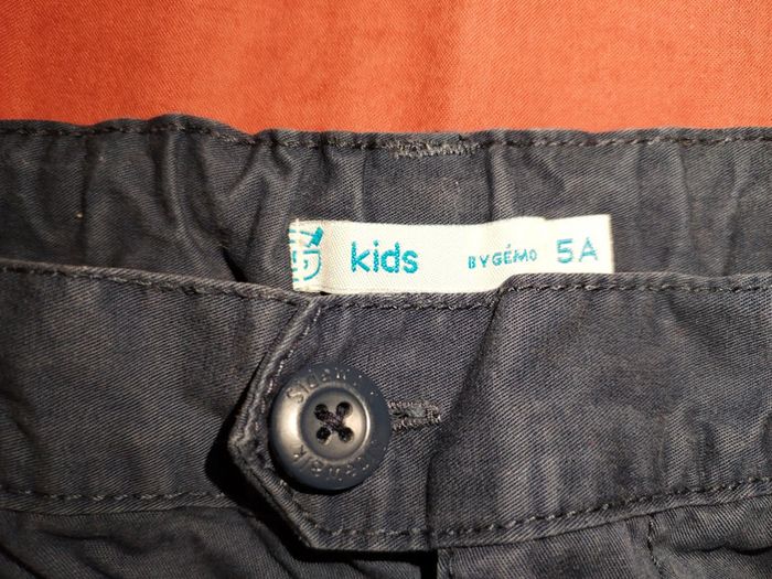 Lot pantalon enfant 5 ans - photo numéro 3