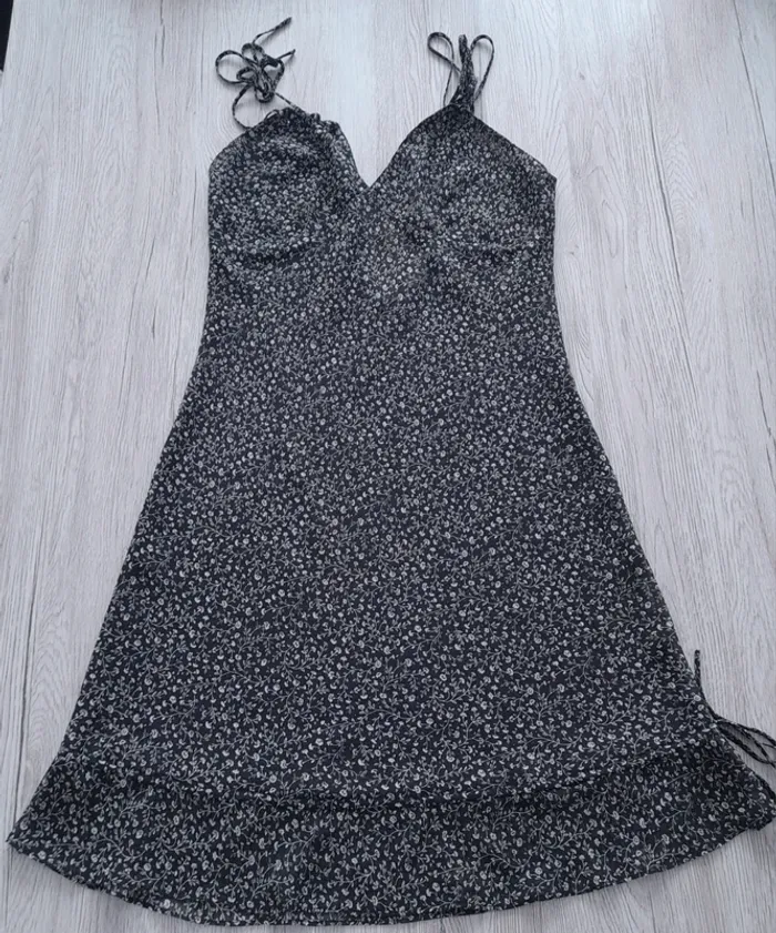 Nuisette Etam taille S (36-38) - photo numéro 2