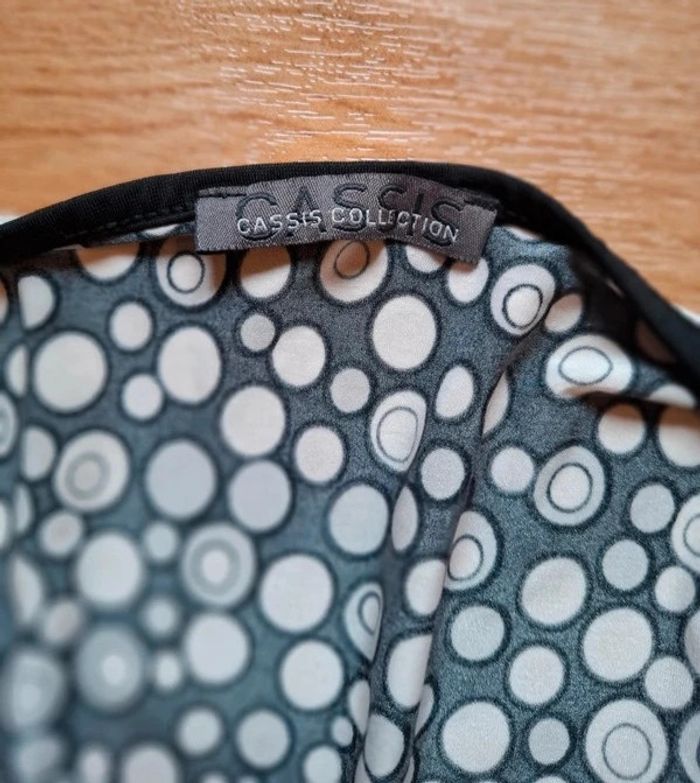 Tops peplum Cassis en super état - photo numéro 3