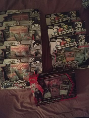 Lot de 8 coffret pokémon