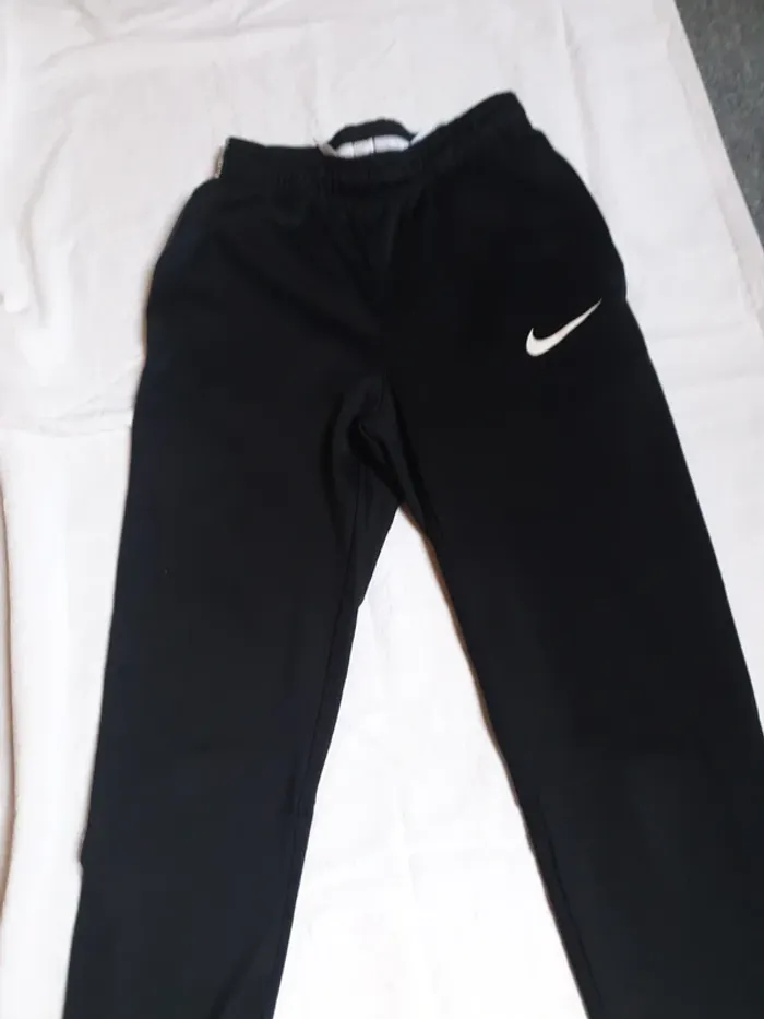 Jogging nike noir