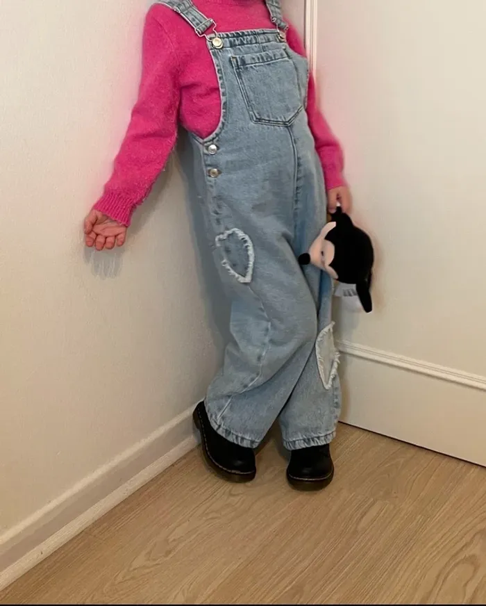 Salopette en jean à cœurs Zara - photo numéro 5