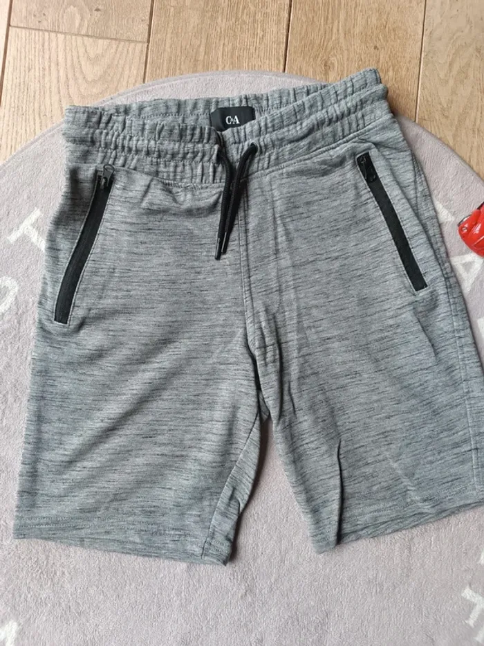Short gris👖 - photo numéro 2