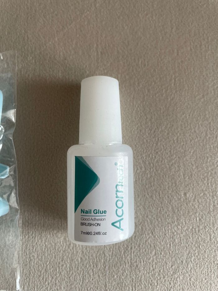 100x faux ongles + colle - photo numéro 4