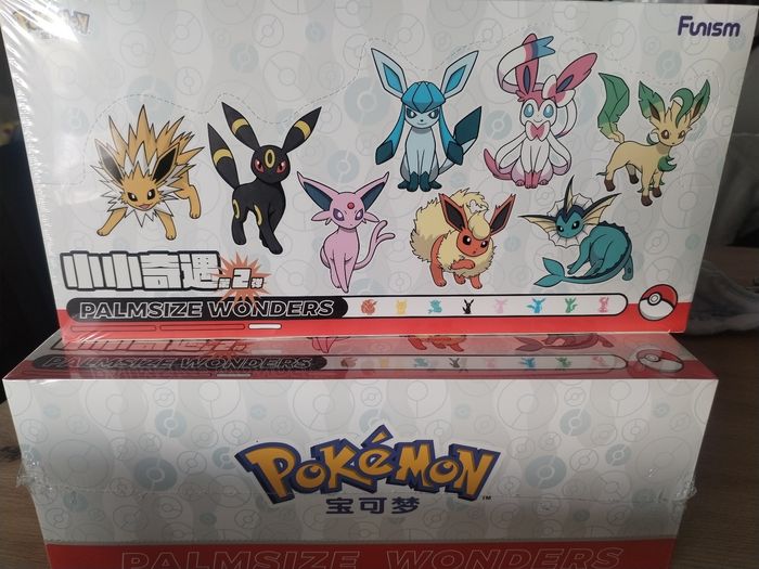 Figurine pokeball evoli aléatoire neuve scellée original Pokémon