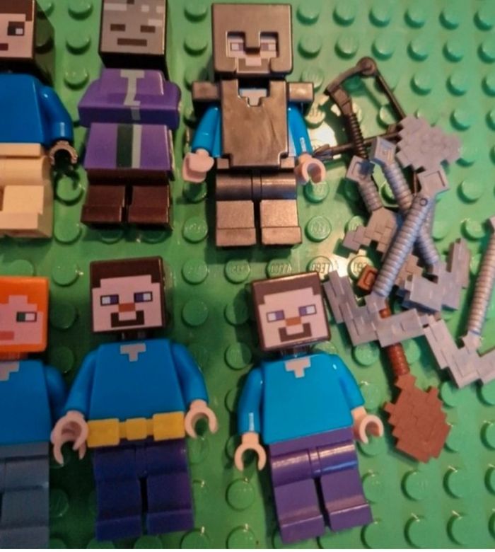 Lot minifigs lego Minecraft - photo numéro 2
