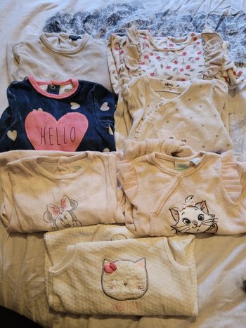 Lot 7 pyjamas