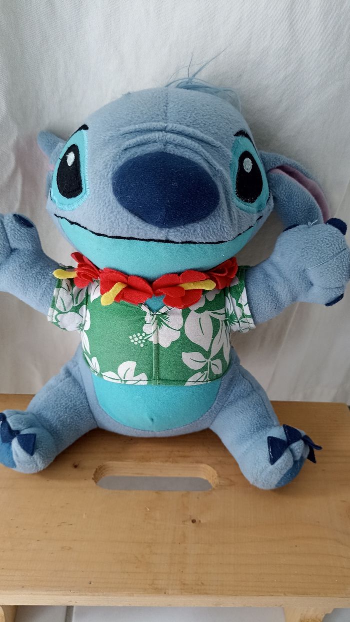 Peluche Disney Stitch - photo numéro 3