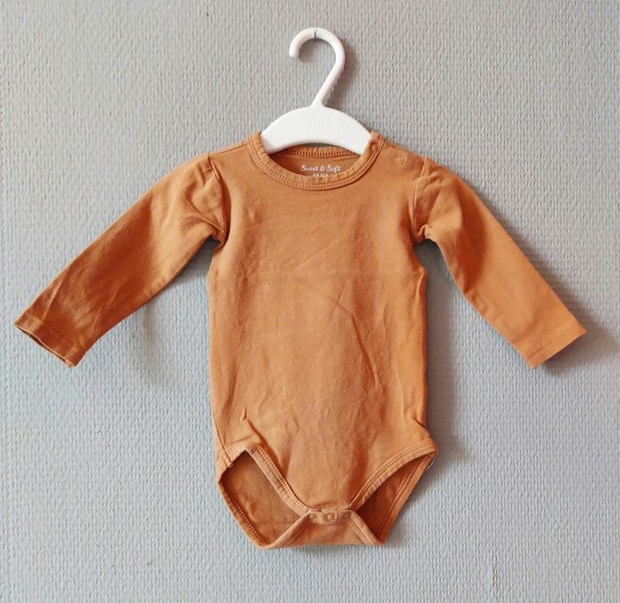 Lot de bodies - photo numéro 4