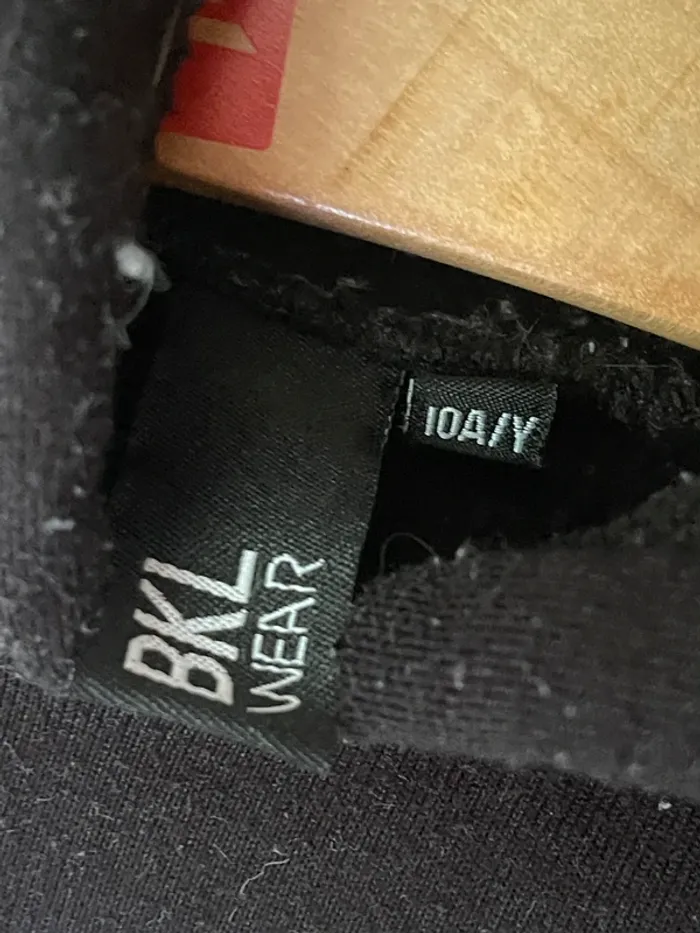 Sweat 10 ans - photo numéro 3