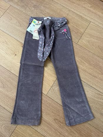 Pantalon côtelé Gemo en 6ans NEUF