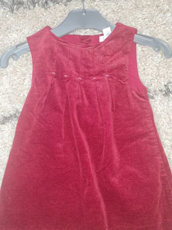 Robe rouge pailleté 12 mois très bon etat - photo numéro 2