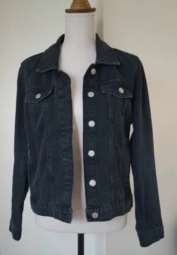 Veste en jean noire Gémo Taille M ou 38