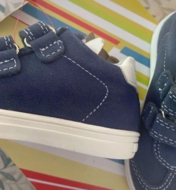 Baskets Balducci en cuir marine pointure 22 Neuves - photo numéro 4