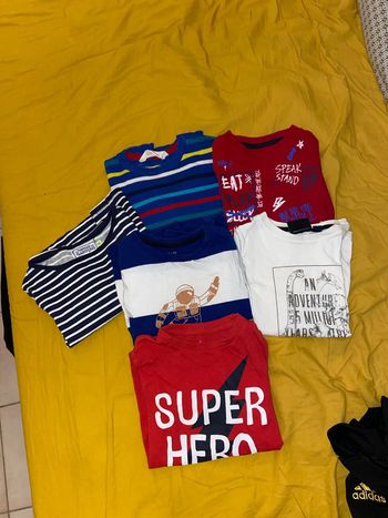 Lot tee shirt manche longue 5 ans