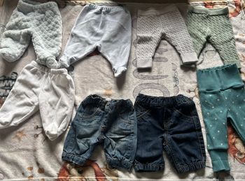 Lot de  4 pantalons taille naissance 