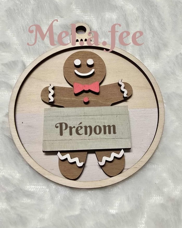 Boule de noel en bois pain d'épice