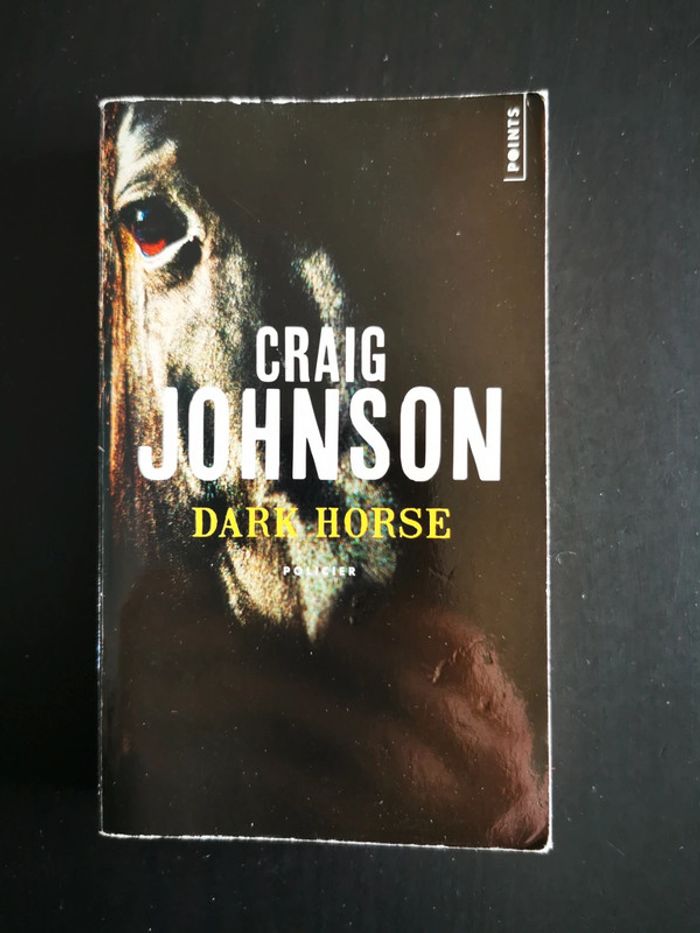Livre policier dark horse
