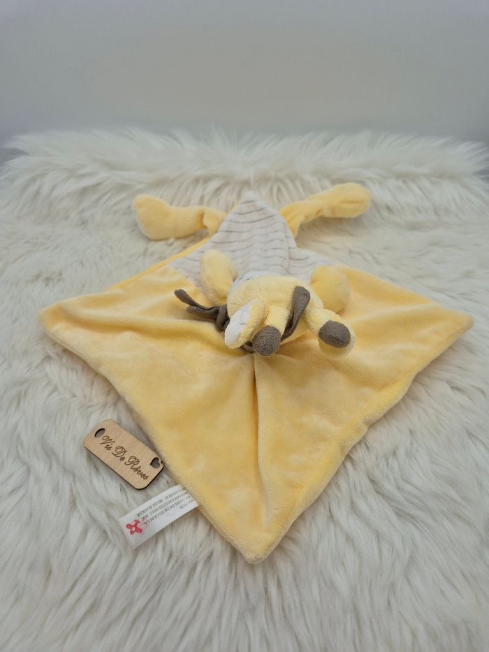 Doudou plat girafe jaune blanc marron Nicotoy - photo numéro 3