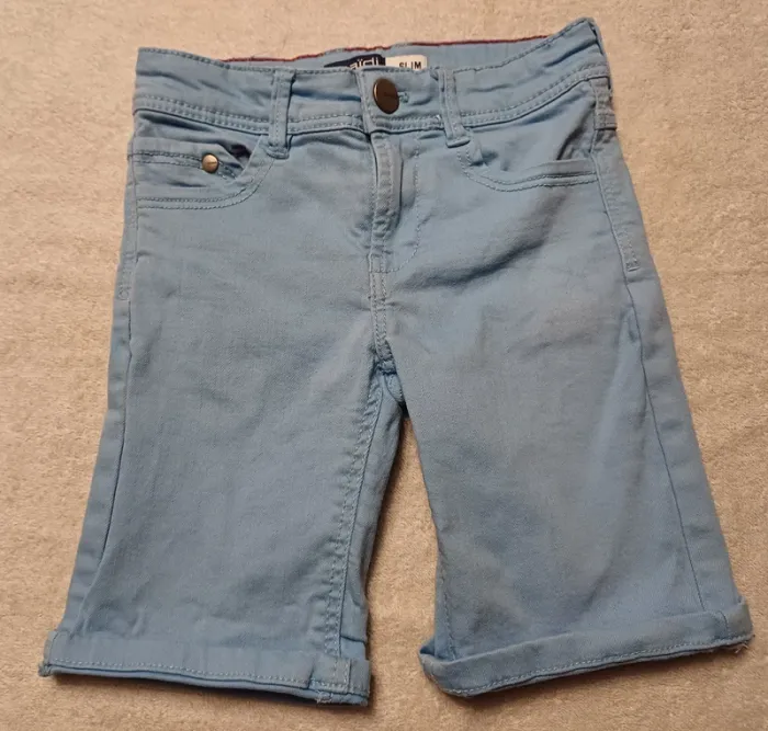 Short bleu clair Okaïdi slim 4 ans (réf perso T4)(familleac72)