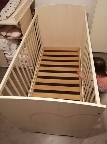 Lit à barreau plus matelas