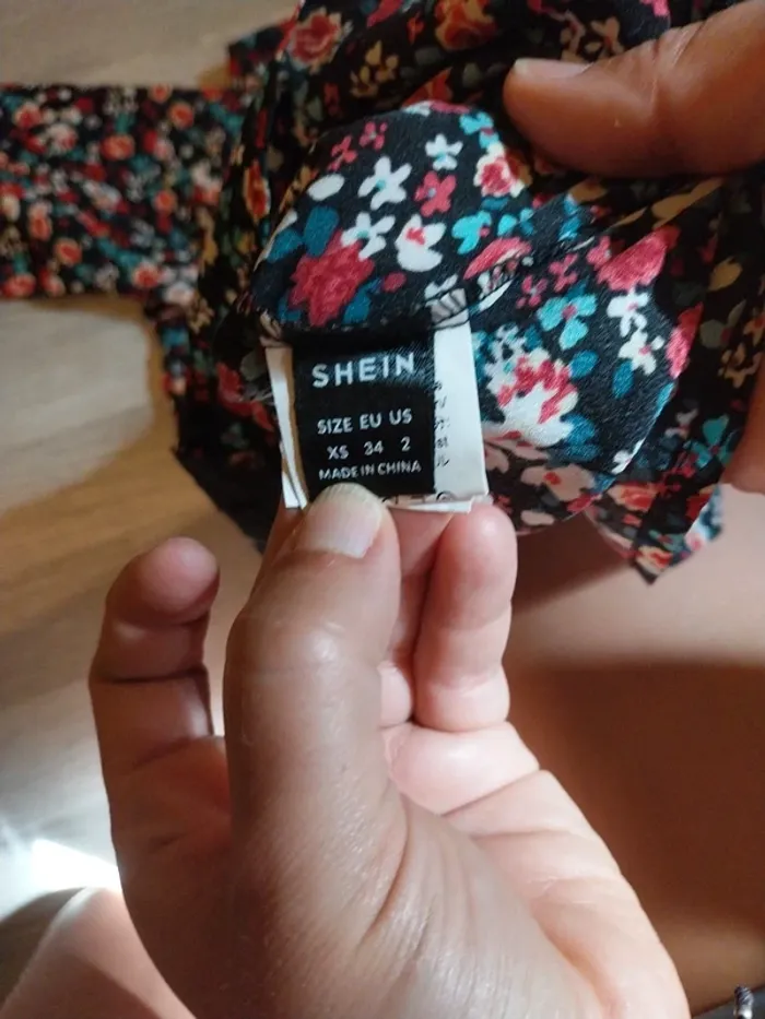 Tee-shirt femme taille 34 shein - photo numéro 3