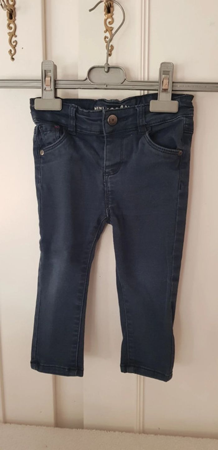 Jean tape à l'oeil 23 mois