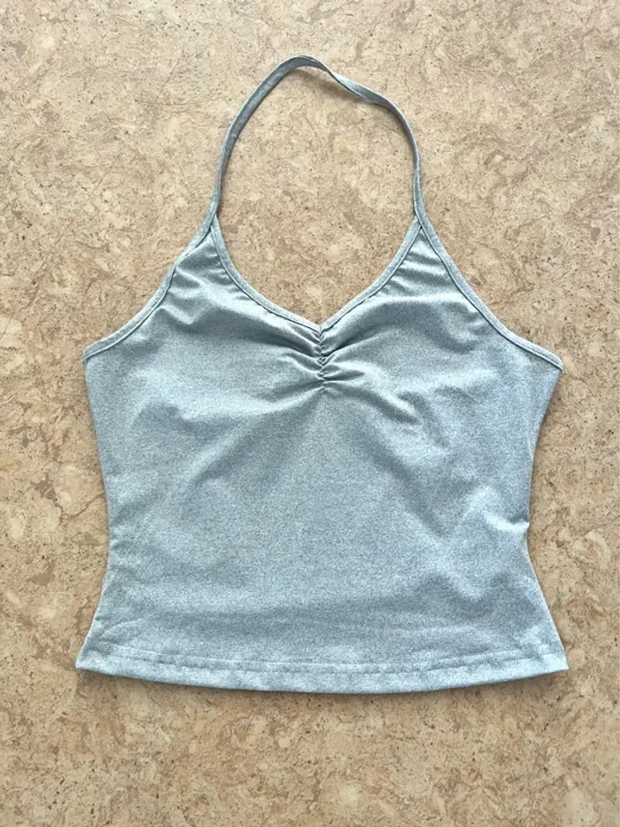 Très beau haut pour femme