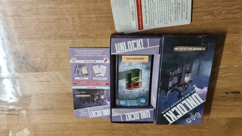 Jeu d'Escape Room Unlock ! La Maison Sur La Colline des éditions Space Cowboys,