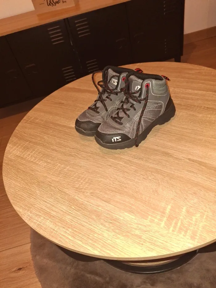Chaussures de marche enfant - photo numéro 2